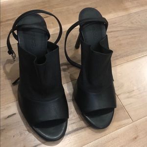 The sexiest Vince heels